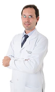 Dr. Iury Oliveira Castro